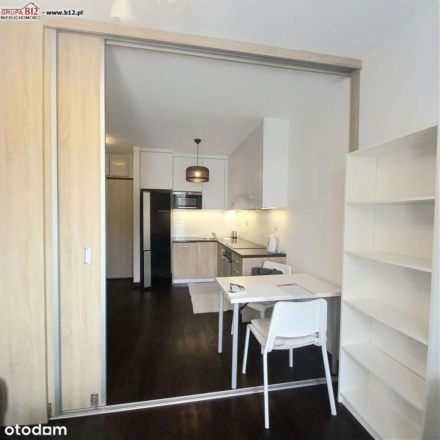 Agh-okolice, Azory / 2-niezależne pokoje, 2016r.-7