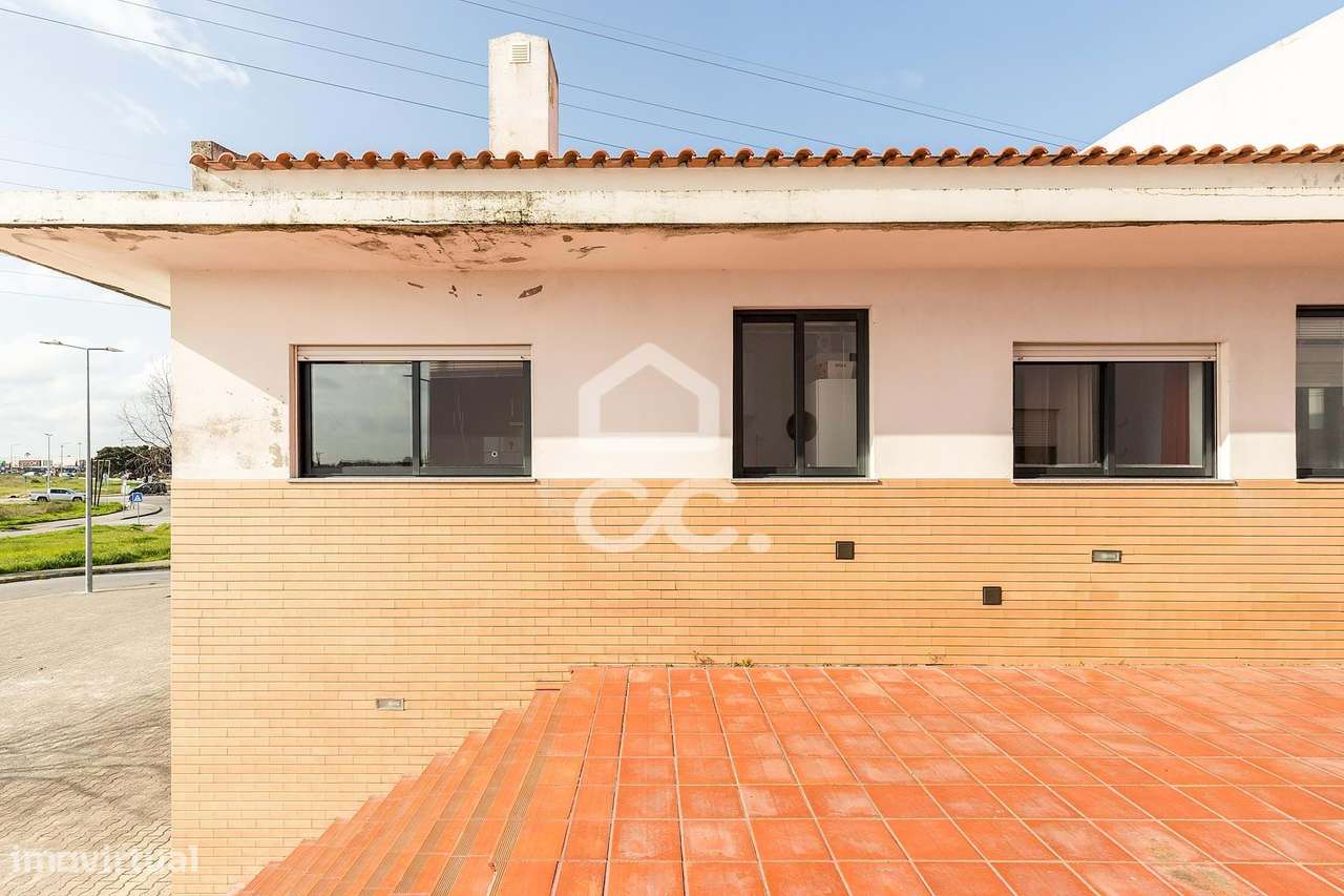Apartamento T2 de Rés do Chão c/ Varanda e Lugar de Garagem | Villas d-19