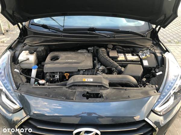 Hyundai i40 Kombi 1.7 CRDi DCT Premium - 12