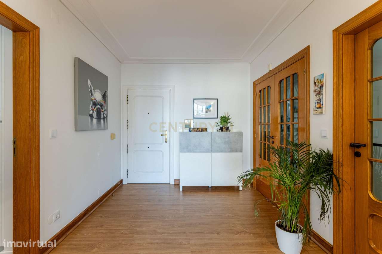 Apartamento T2 na Urbanização Real Forte-9