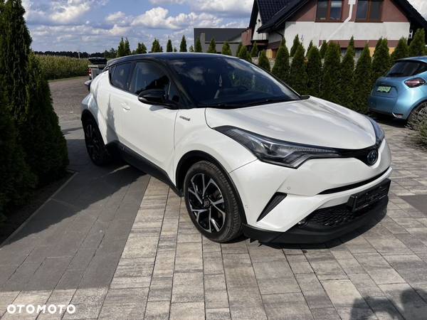 Toyota C-HR Hybrid Style Selection - 15