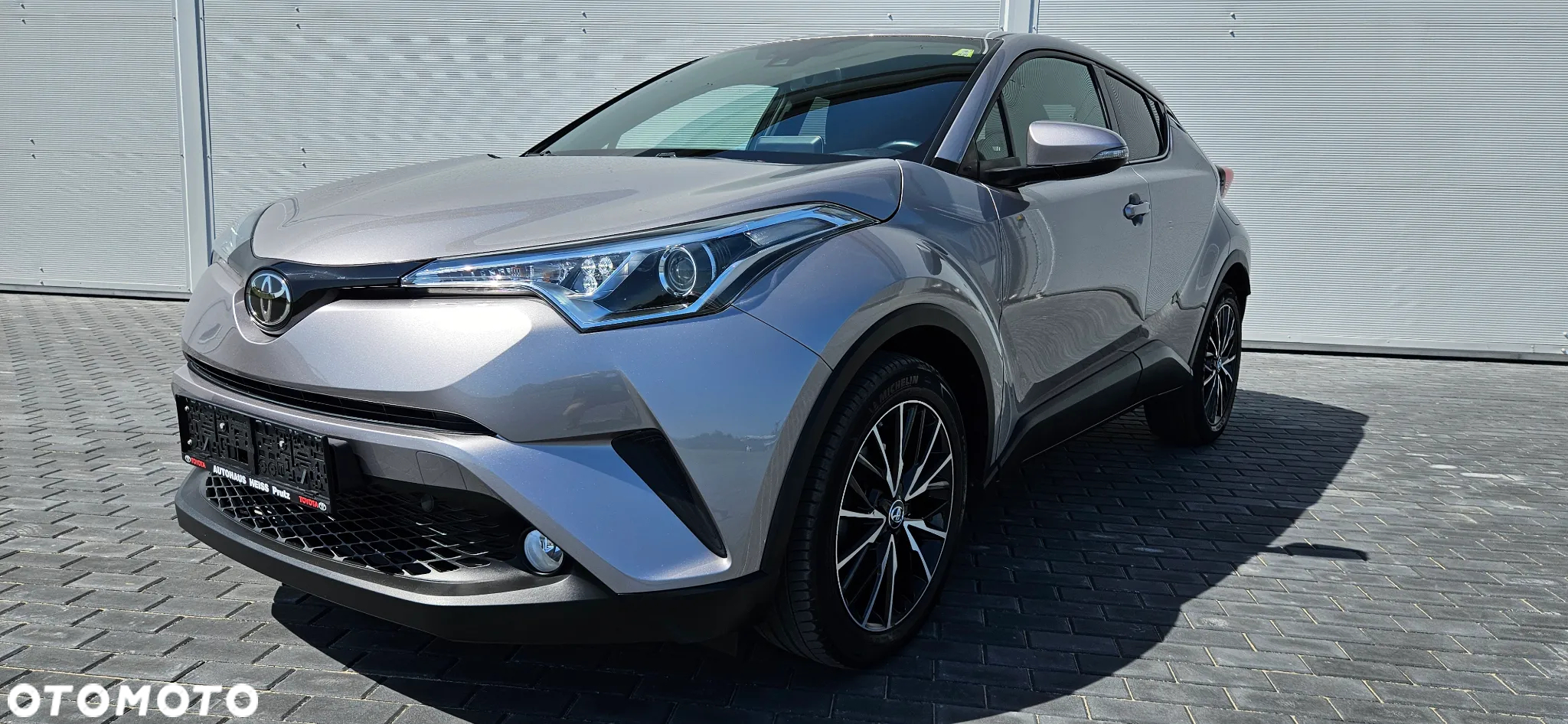 Toyota C-HR 1.2 T Premium CVT 4x4 - 12