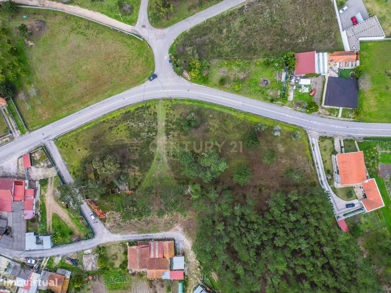 Terreno Misto com Potencial Construtivo em Moinhos da Gândara – Figuei-1