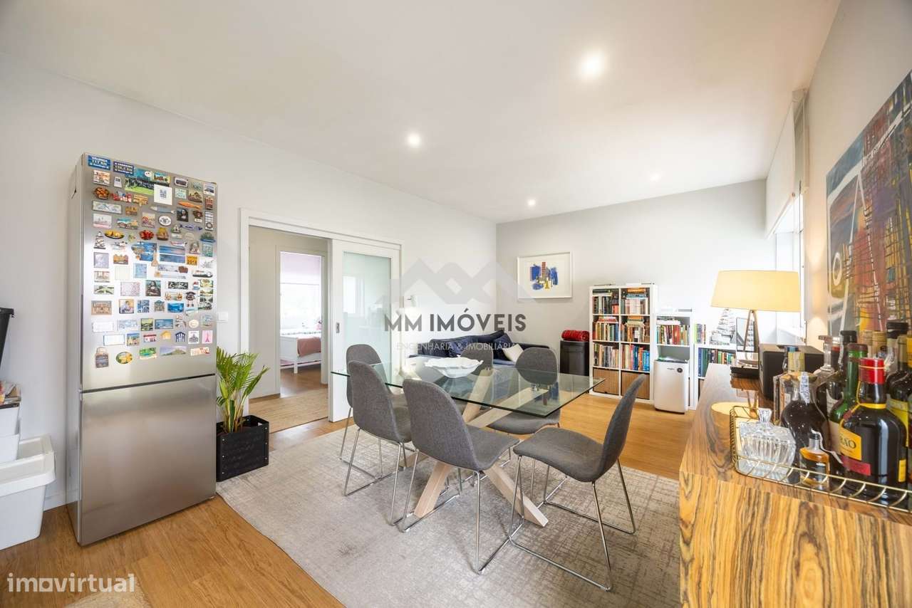 Andar Moradia T2 | Renovado | Varandas | 3 Frentes | Garagem 65m²-6