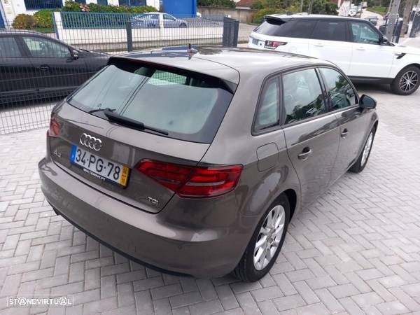 Audi A3 Sportback 1.6 TDI Attraction - 4