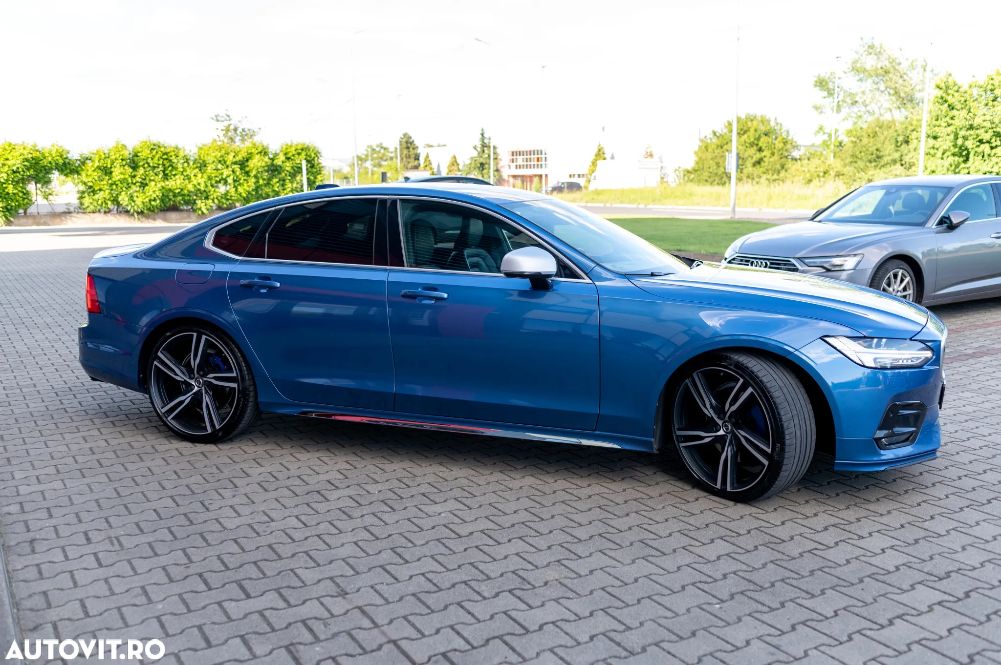 Volvo S90 D5 AWD R-Design - 35