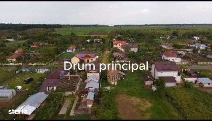 Casa renovabila cu potential unic in satul Izbasesti - Imagine principală: 2/7