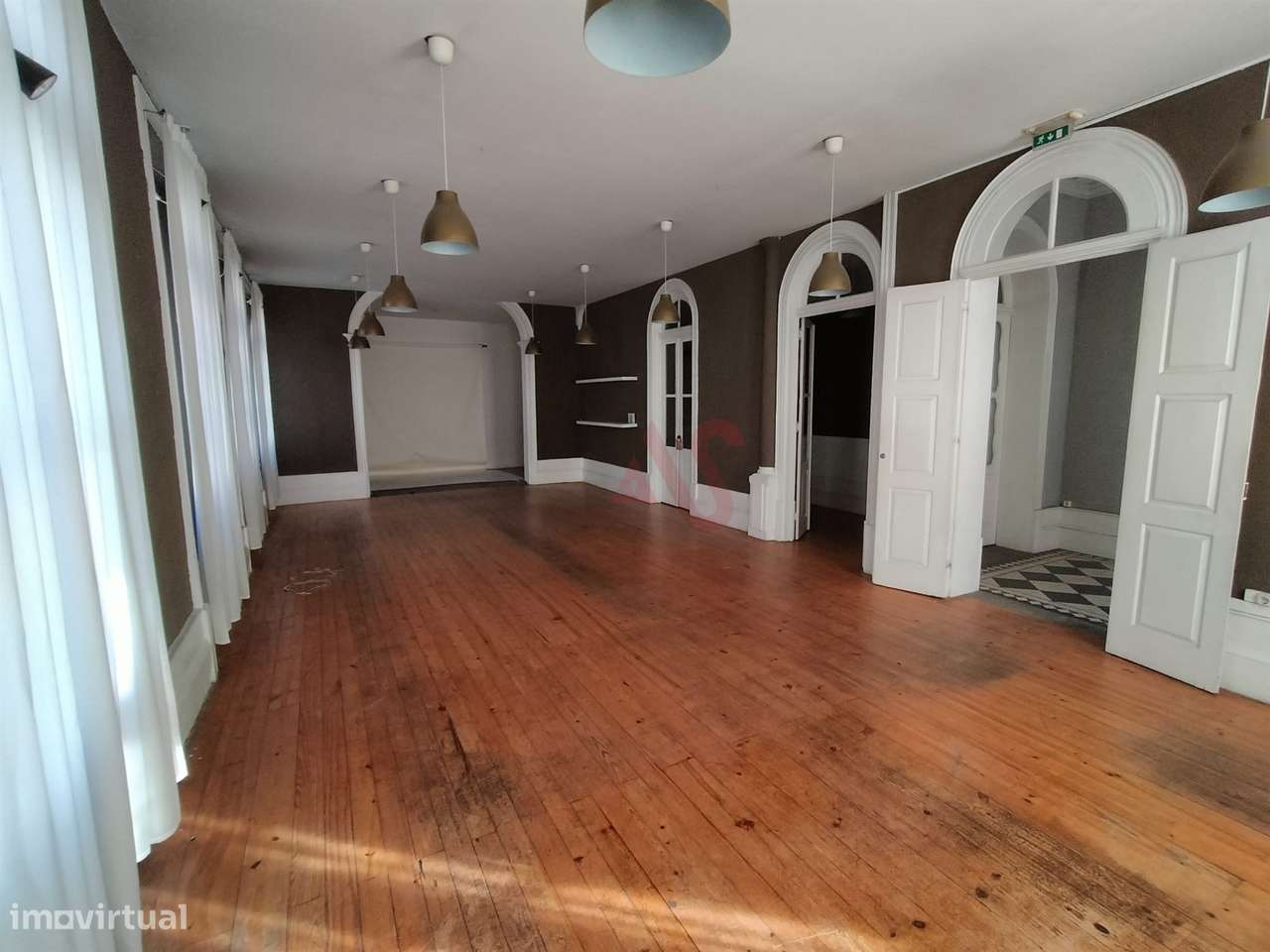 Sala Mítica e de Charme para Arrendar - Cidade de Vizela - Grande imagem: 5/12