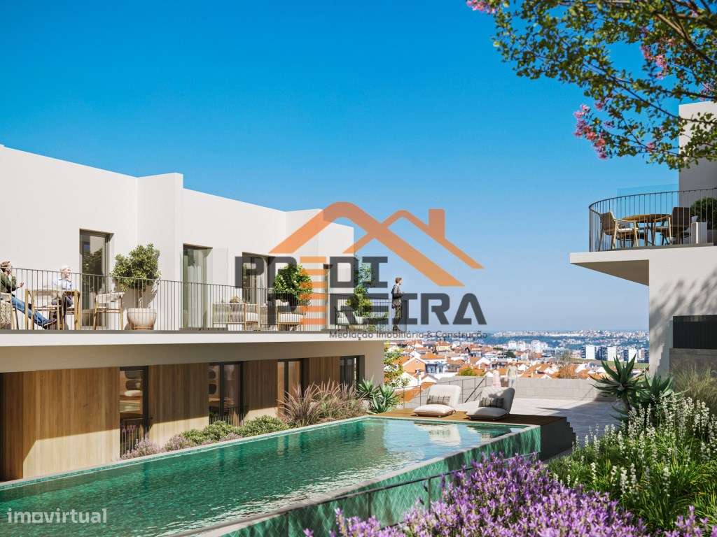 *NOVA CONSTRUÇÃO*
T3 situado em condomínio fechado, com varanda de...-8