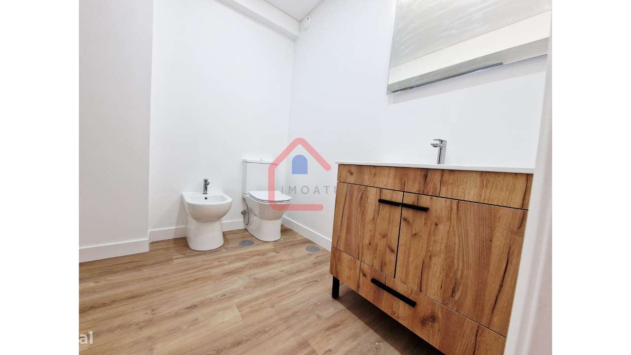 Apartamento T3 em Benfica-15