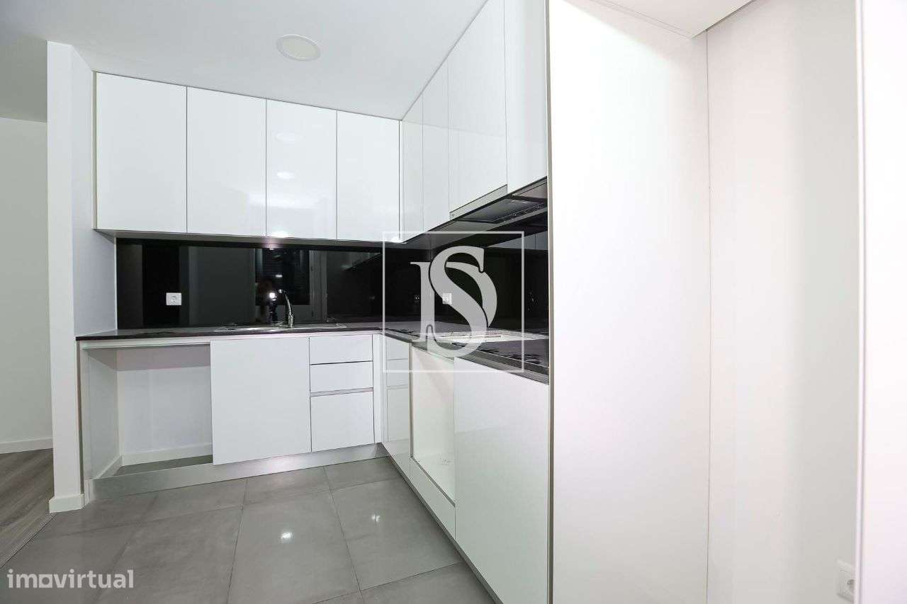 T3 c/ NOVO c/ 115 m² + Lugar de Garagem | Junto ao IPCA-27