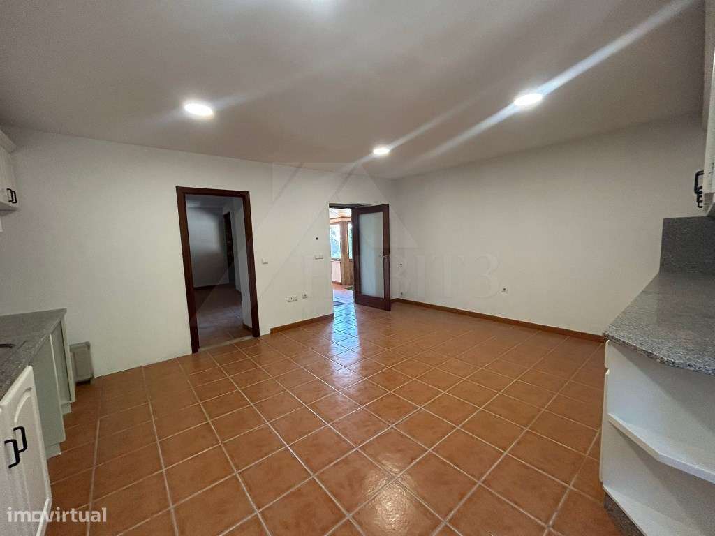 Casa em pedra restaurada, em Cossourado - Grande imagem: 3/28