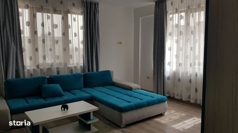 Inchiriez apartament mare cu 2 camere, mobilat si utialat cu contract