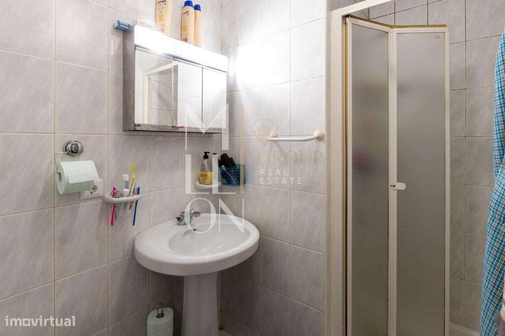 APARTAMENTO T3 COM 120M2 EM GRIJÓ-17