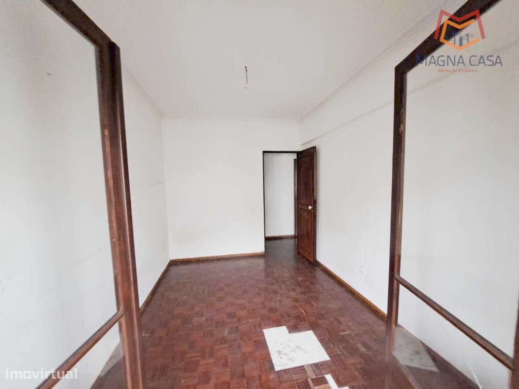 Apartamento T2, próximo a Comércio e Serviços, para venda em Odivel... - Grande imagem: 4/27