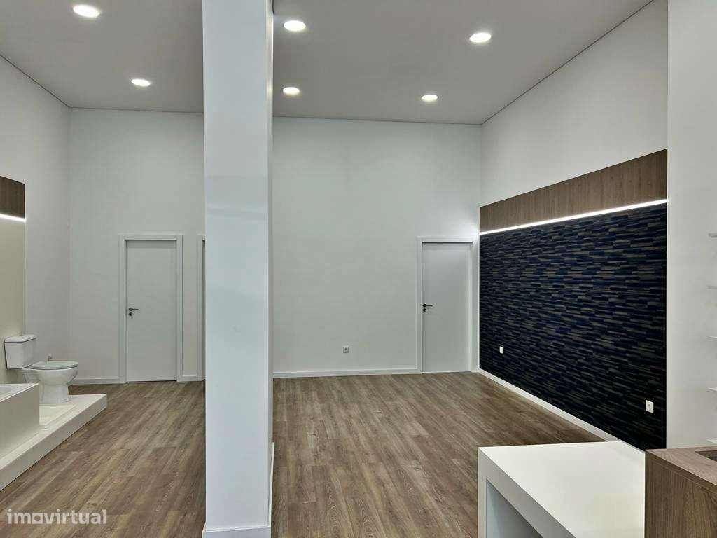 Loja como nova no coração de Matosinhos - Grande imagem: 2/9