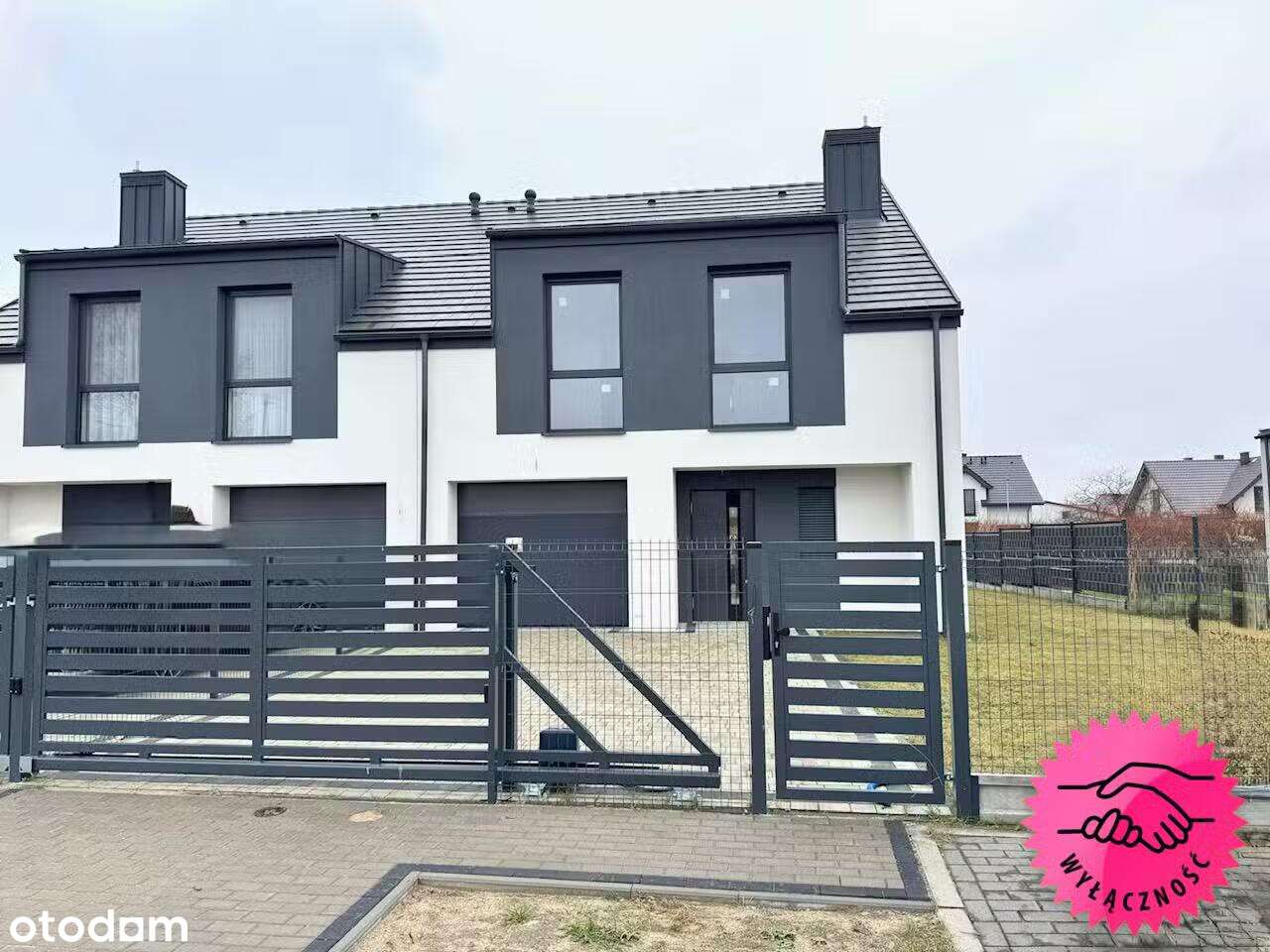 DOM w zabudowie bliźniaczej Kołobrzeg-0