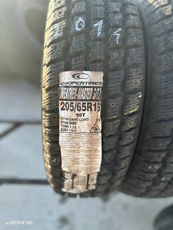 205/65R16 95T Cooper Weather Master S/T2 - 1