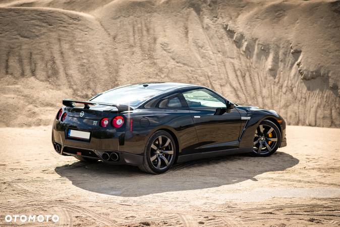 Nissan GT-R Black Edition - 28