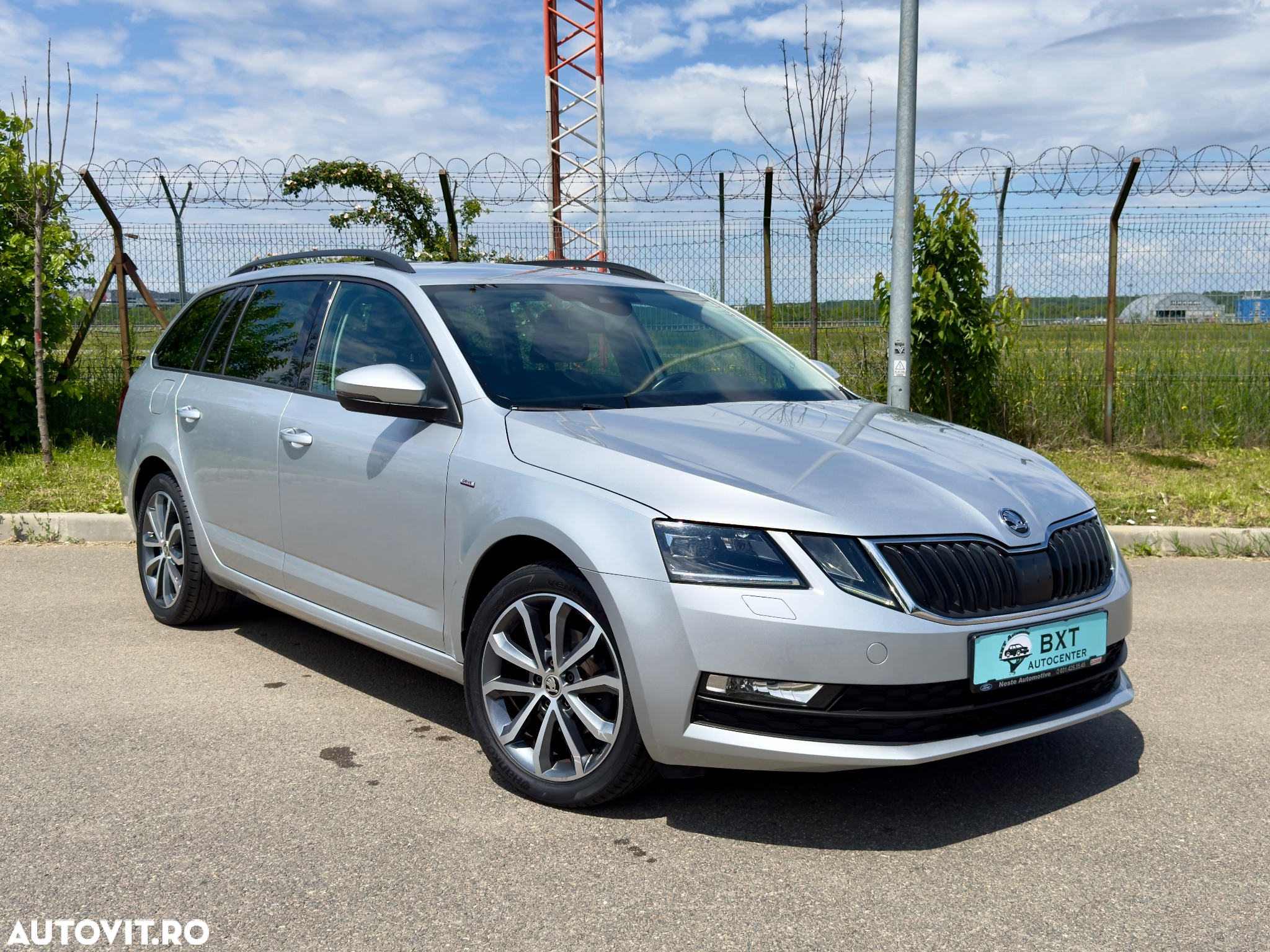 Skoda Octavia Combi Diesel 1.6 TDI Style - 2