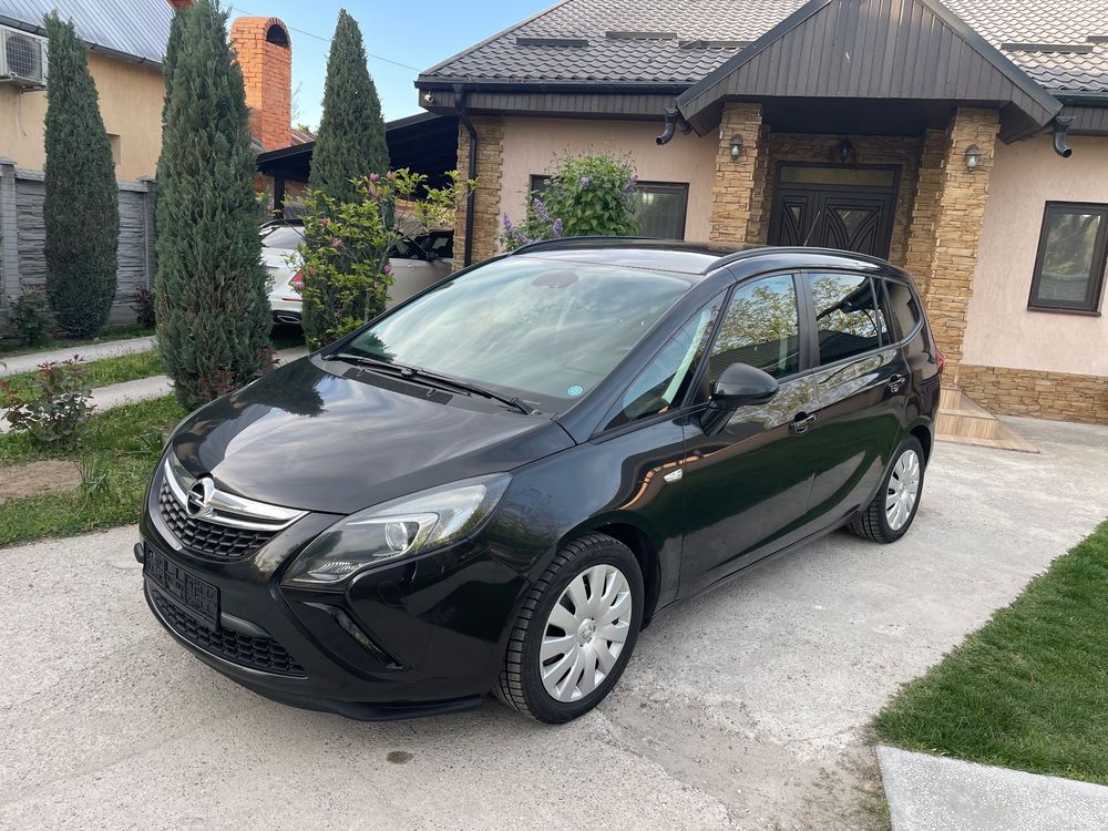 Opel Zafira C [2011 - Prezent 2012