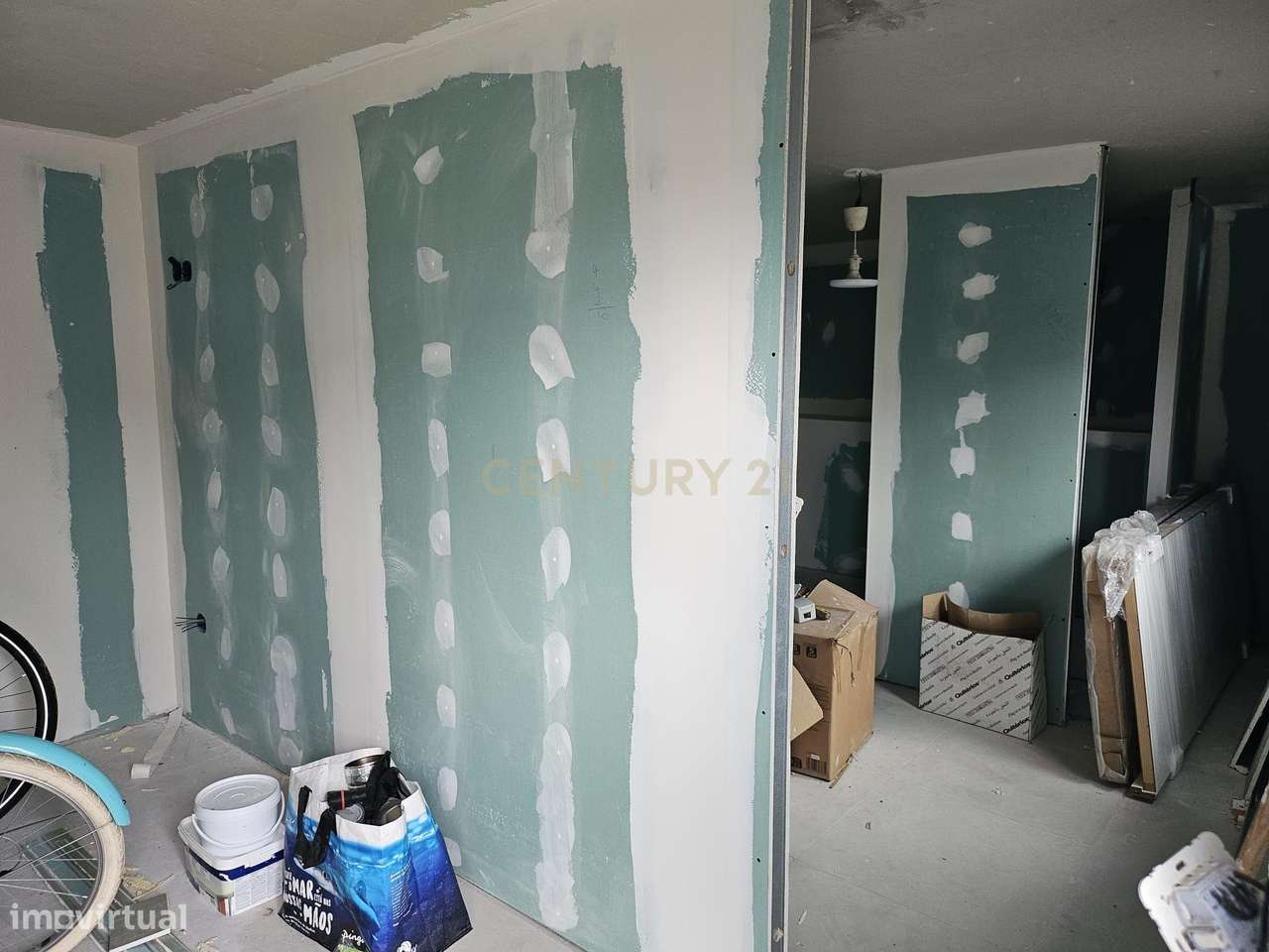 Moradia T3 com Piscina e T1 Independente em Brufe – Vila Nova de Famal-14