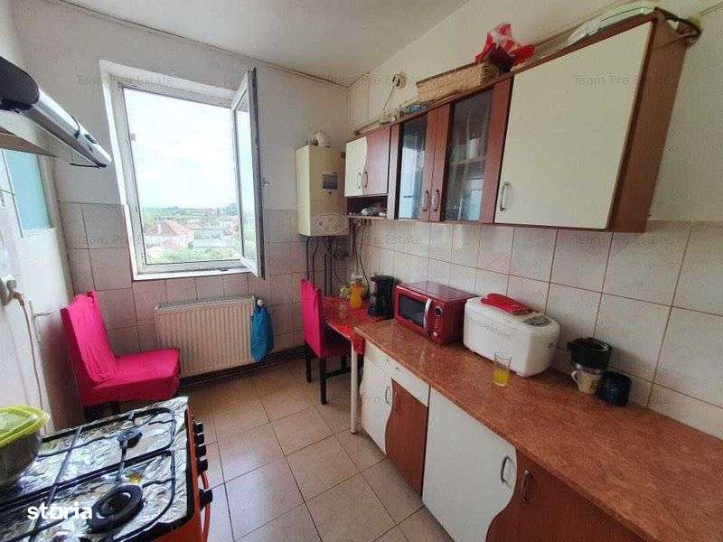 Vand sau schimb apartament cu 3 camere - Imagine principală: 5/8