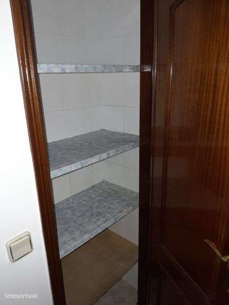 Alugar apartamento T1- Mem Martins, 1 andar com elevador - Grande imagem: 5/11