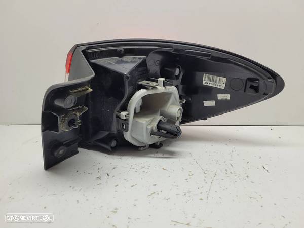 Farolim esquerdo RENAULT Captur 265557367R (2013-2017) - 4