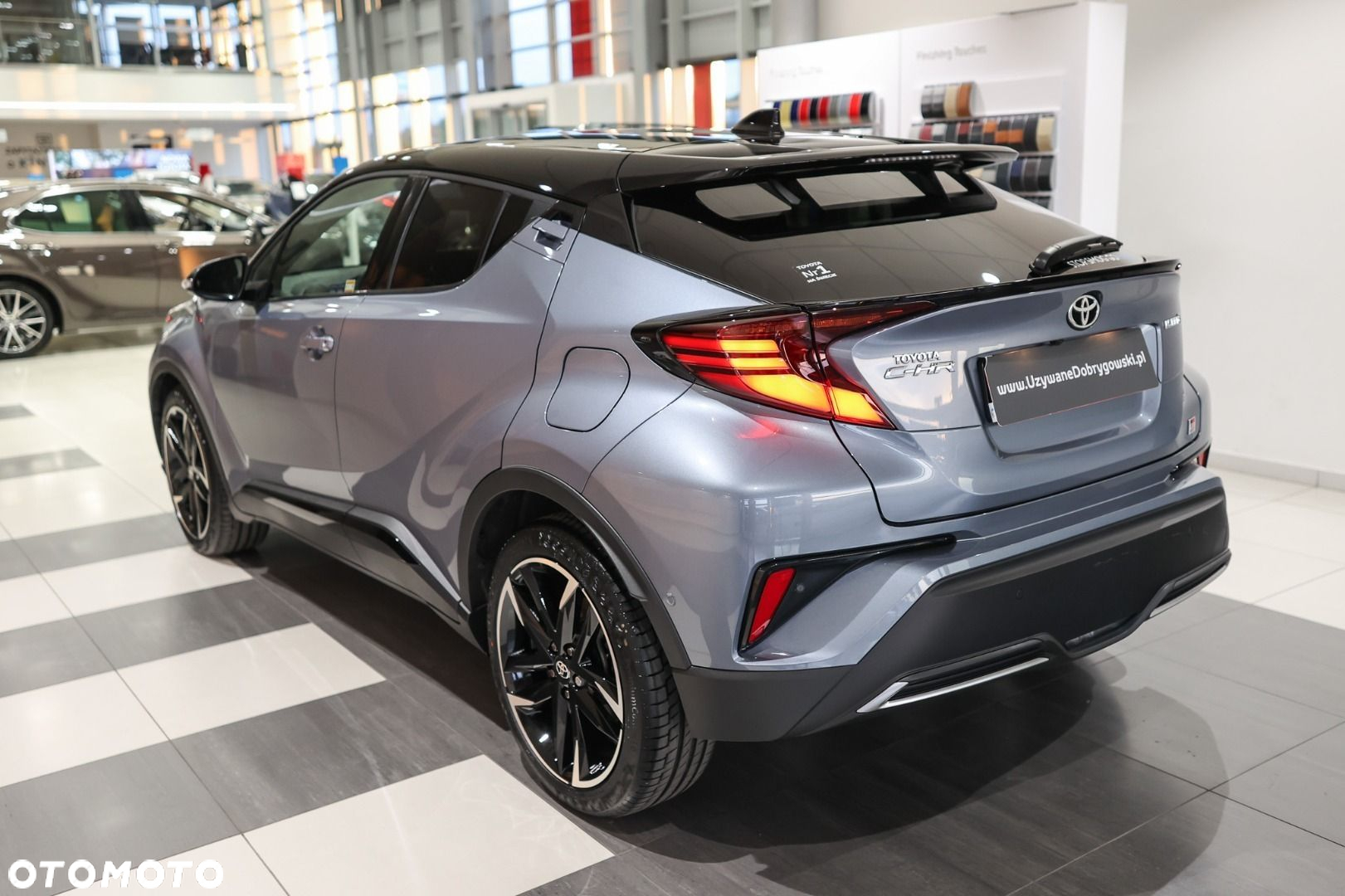 Toyota C-HR - 4