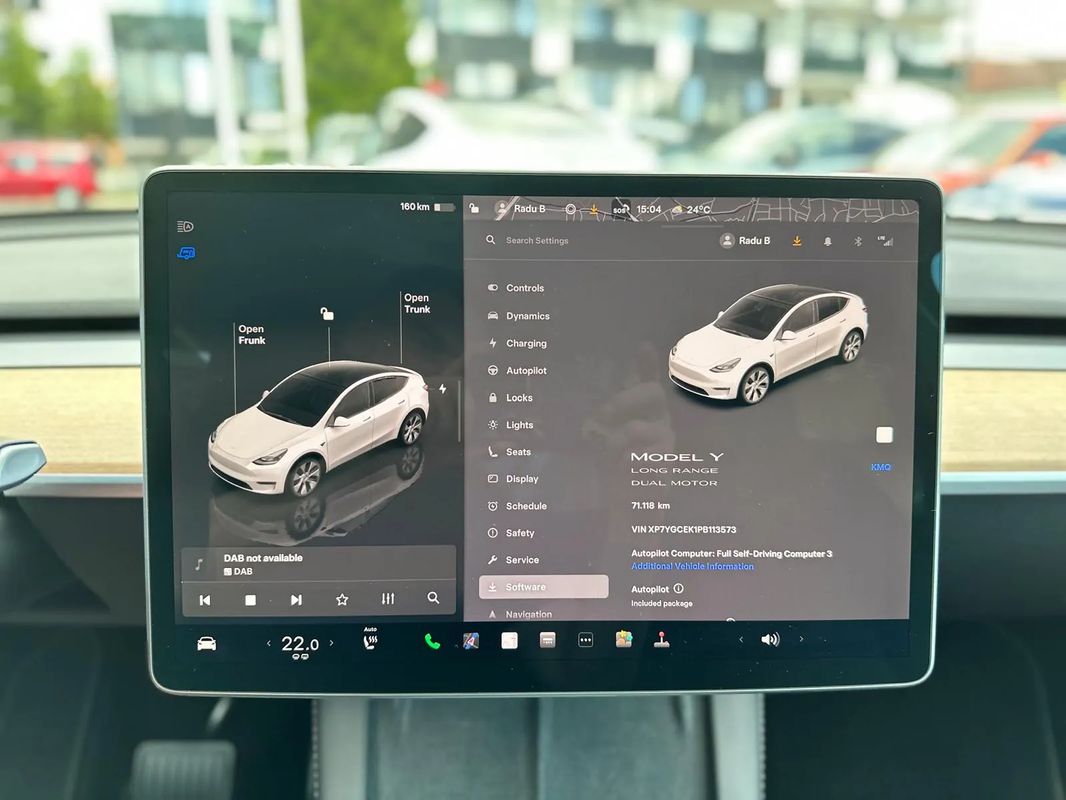 Tesla Model Y Long Range Dual Motor AWD - 7