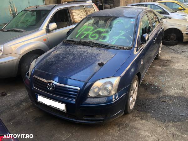 Dezmembrez Toyota Avensis 2.0 2003 albastru - 1