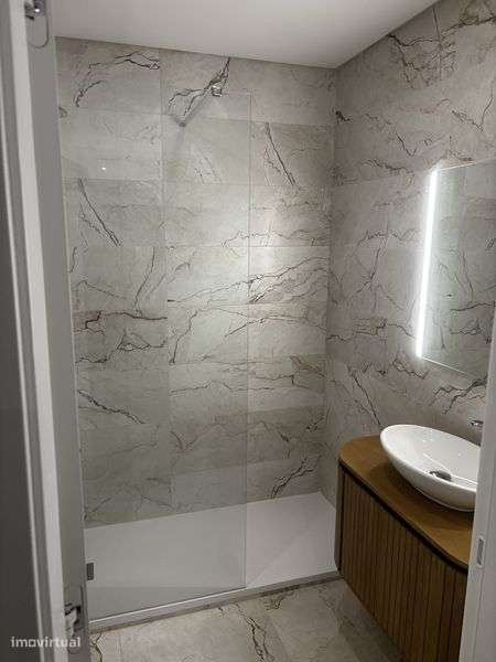 Arrendo - Imóvel T4 - Santa iria Azóia - Grande imagem: 4/7