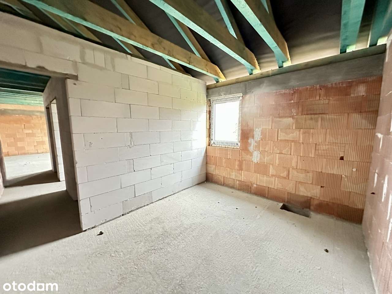 Tylko jedno  mieszkanie 3 pokojowe w całym bloku plus MP w cenie -2026-15