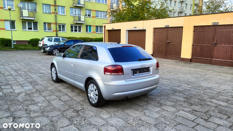 Audi A3 1.6 Ambition - 4