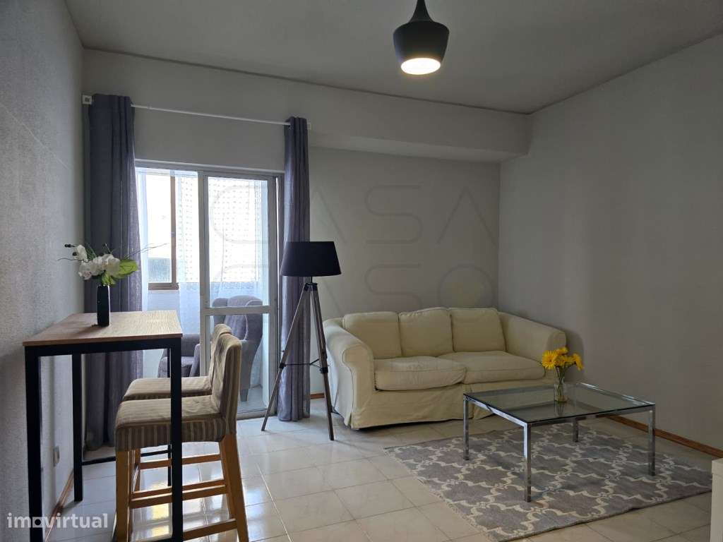 Apartamento de 2 assoalhadas no Bonfim-4