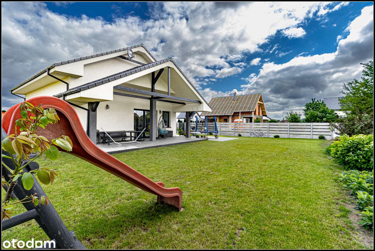 Kostrzyn – nowoczesny dom z przestrzenią-1