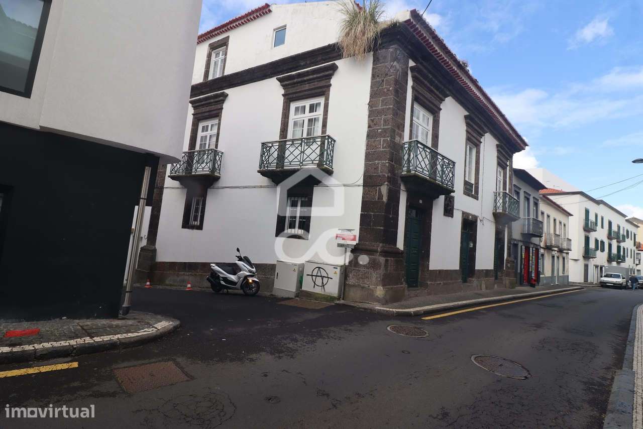 Moradia em Estado de Ruína - São Pedro - Ponta Delgada-6