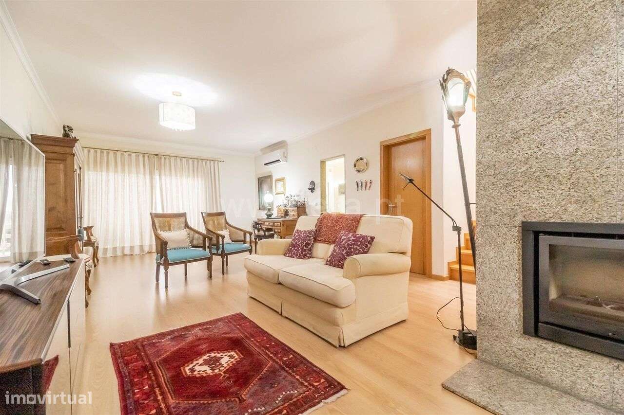 Moradia em Banda T4 / Fundão, Fundão-6