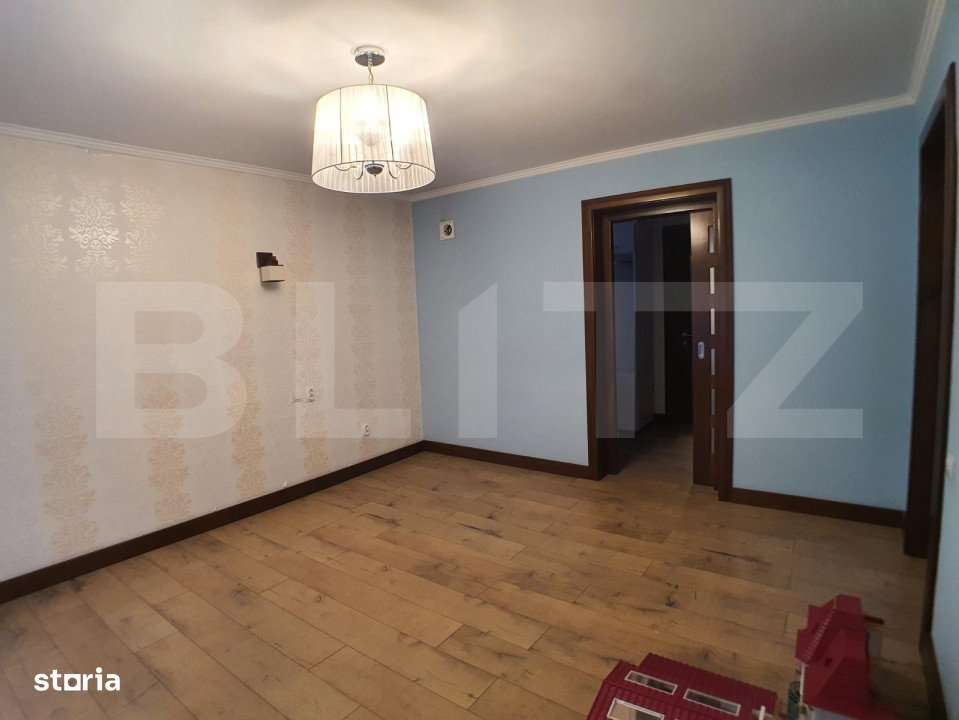 Casa 220mp, 3 dormitoare, curte 15 ari! - Imagine principală: 3/19