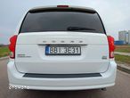 Dodge Grand Caravan - 10