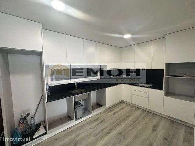 Moraria T3+1 Geminada na Abóboda / Possibilidade Piscina - Grande imagem: 4/55