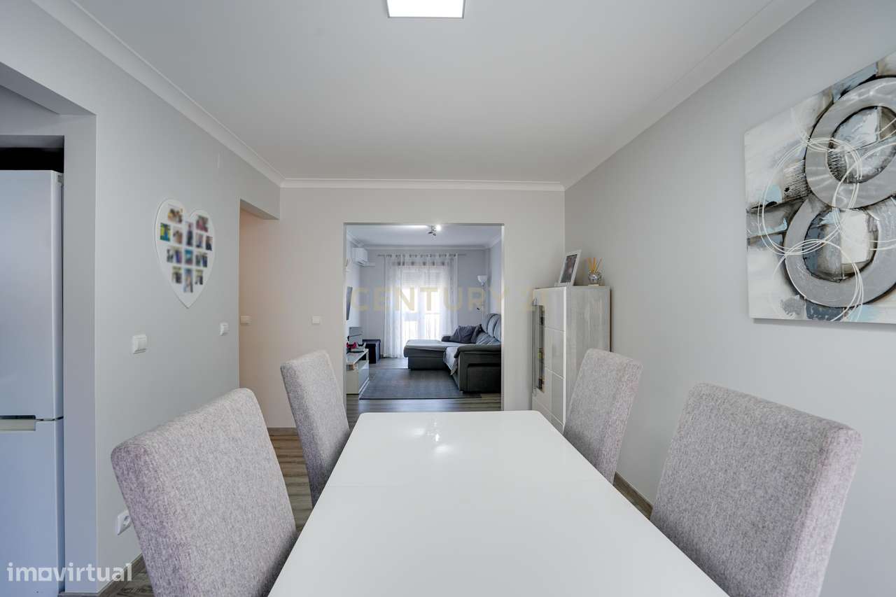 Apartamento T3 Renovado em Vila Nogueira de Azeitão - Grande imagem: 5/30
