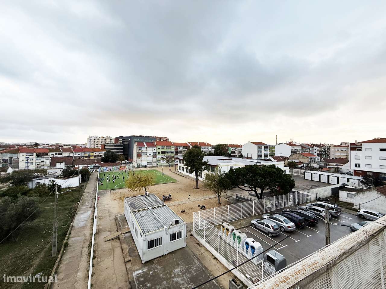 Apartamento renovado com varanda - Alto do Seixalinho - Barreiro - Grande imagem: 2/12