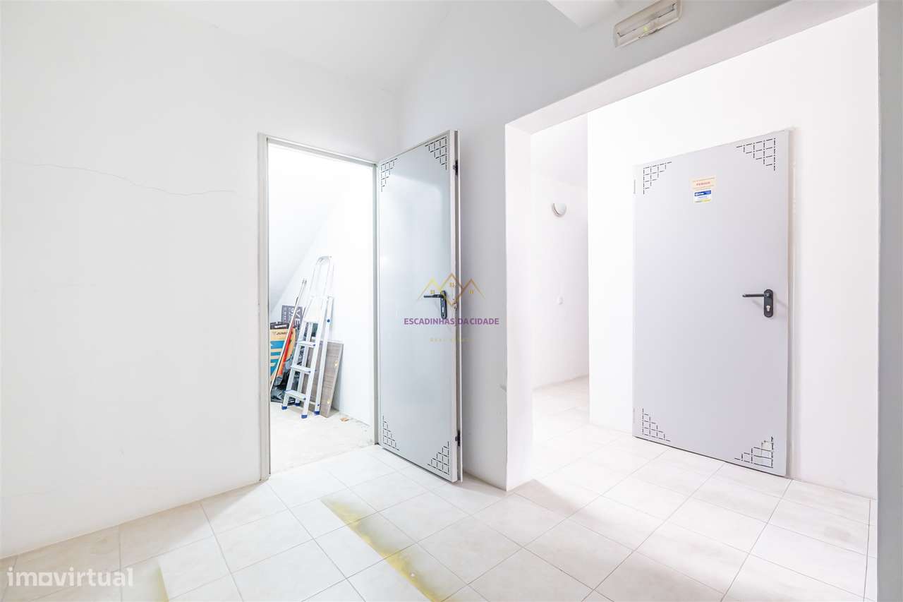 Apartamento T3 para venda no Pinhal Novo-32