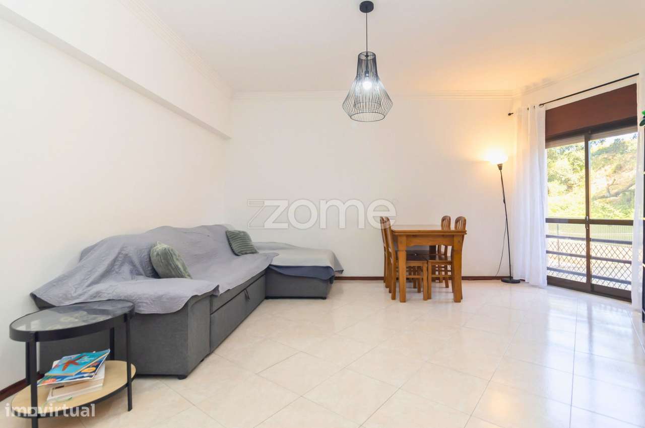 Apartamento T2 com Varanda em Monte Belo | Setúbal-10