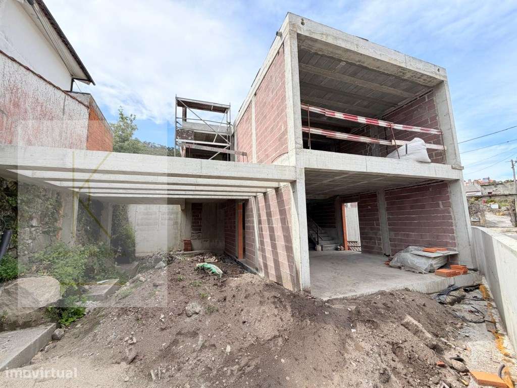 Moradias Exclusivas em Construção - Zona da Abelheira - Meadela/Via...-10