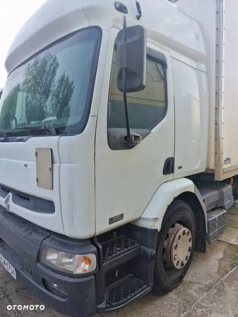 Renault Premium 320 dCI - 4