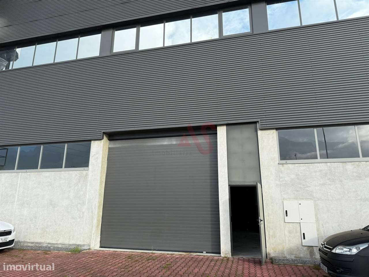 Pavilhão Industrial com 1.019 m2 Fermentões, Guimarães - Grande imagem: 1/10