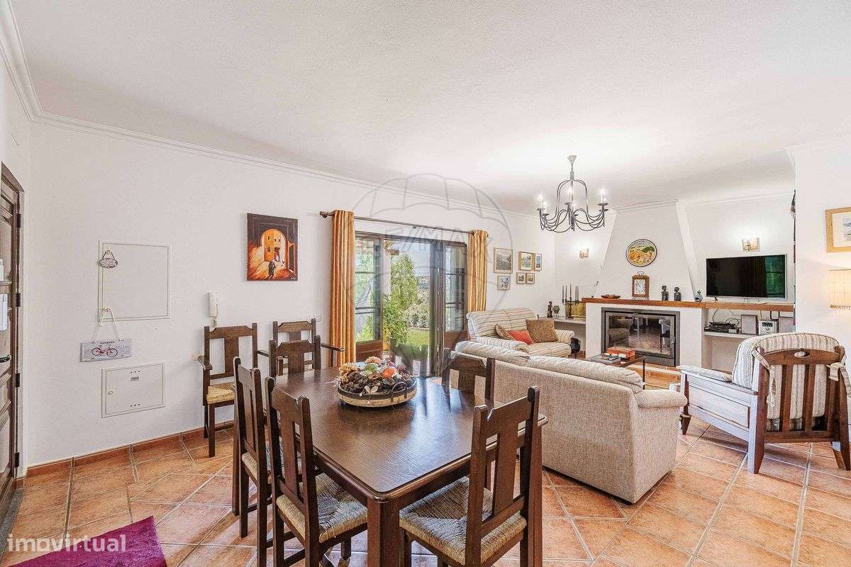 Moradia T4 para venda-18